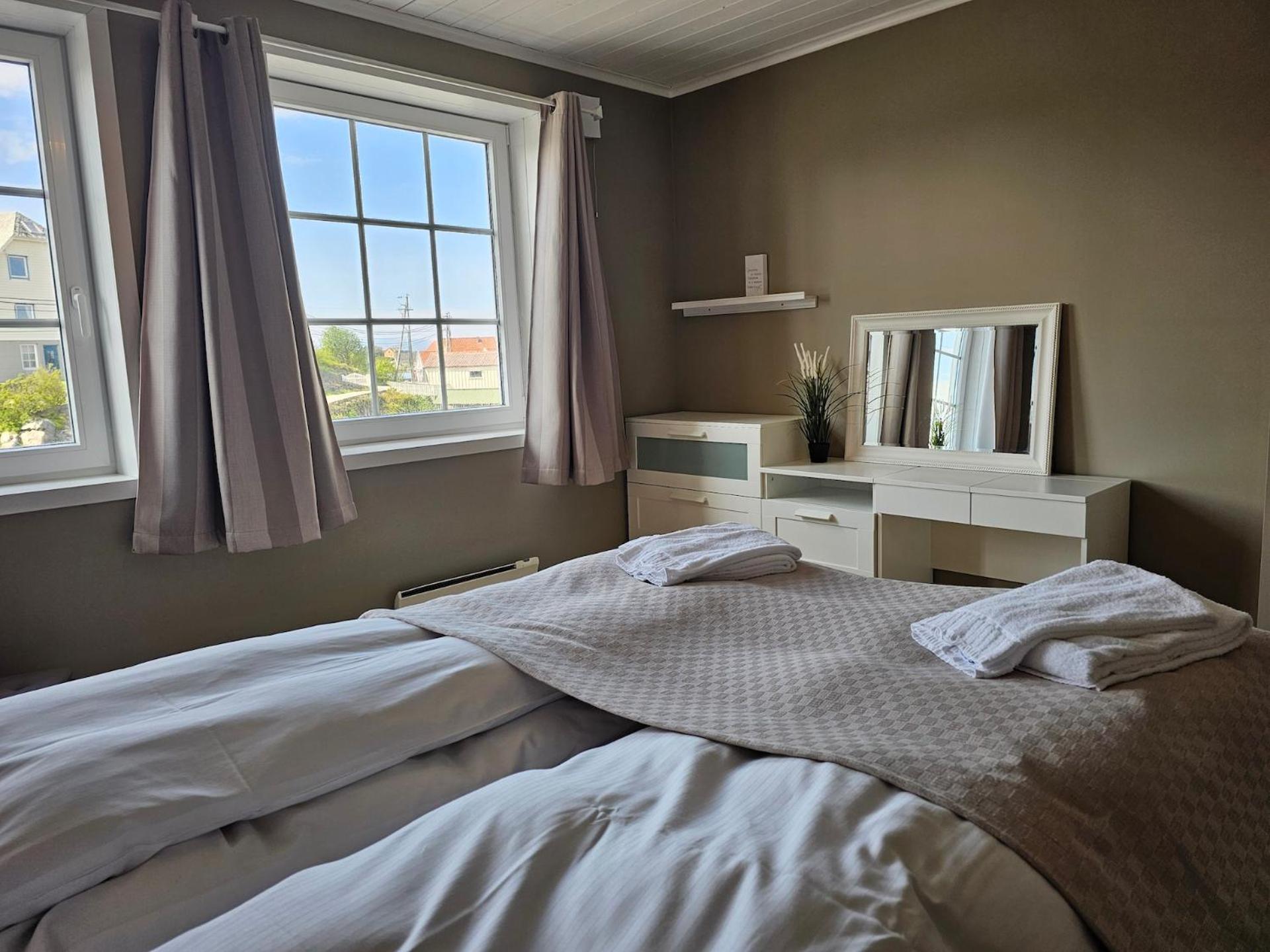 Fab 8 Sardinfabrikken - Fedje Island Aparthotel Екстериор снимка